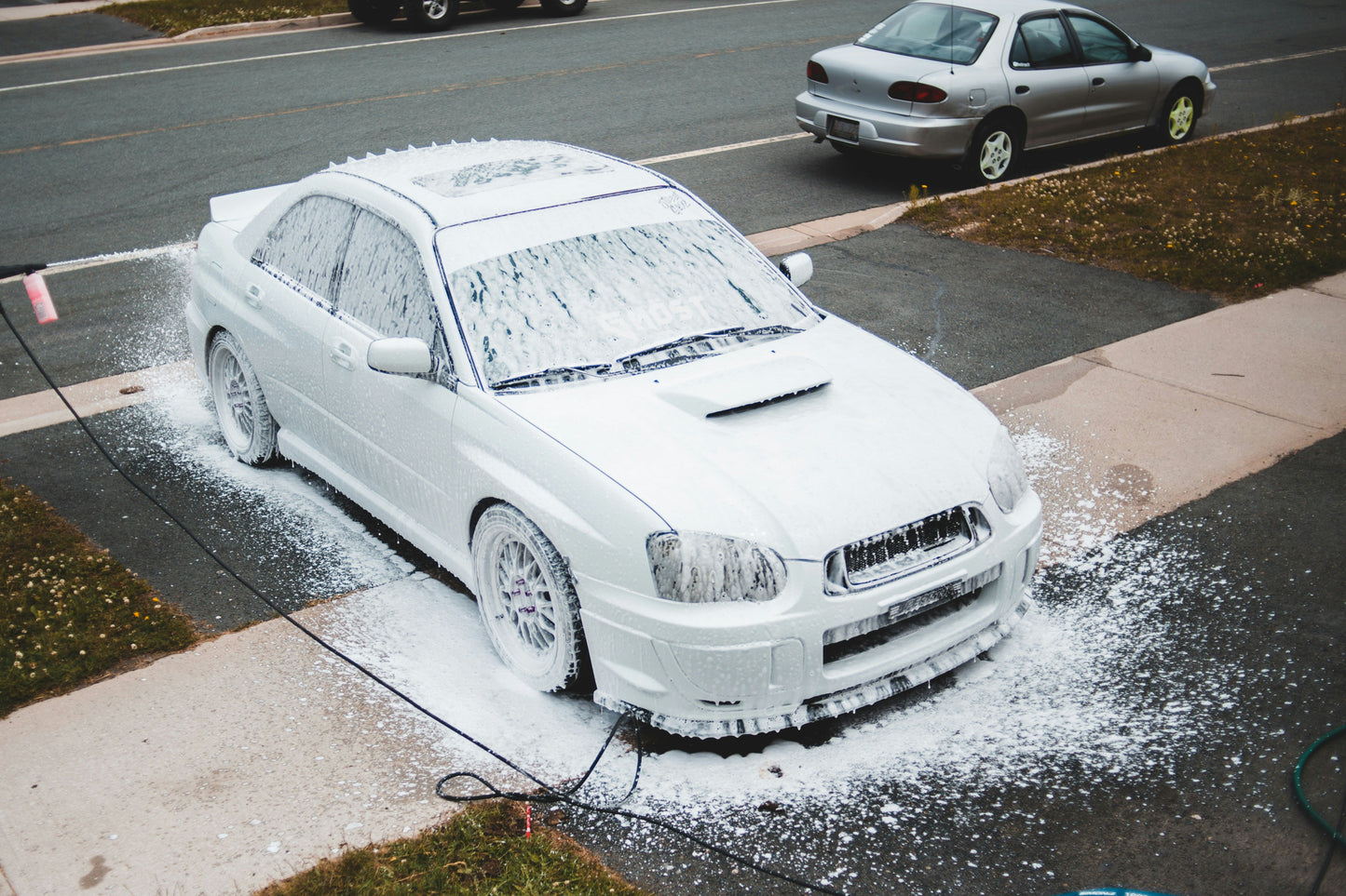 Exterior wash & vacuum (Sedan)